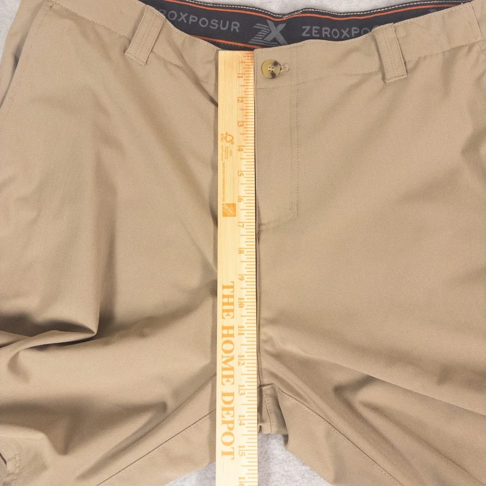 ZeroXposur Mens Performance Cargo Shorts Tan Khaki Stretch Hiking Golf Size 40